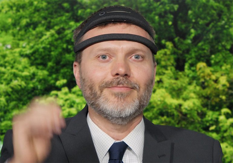 Virtual Reality Headset Takes EEG Measurements |