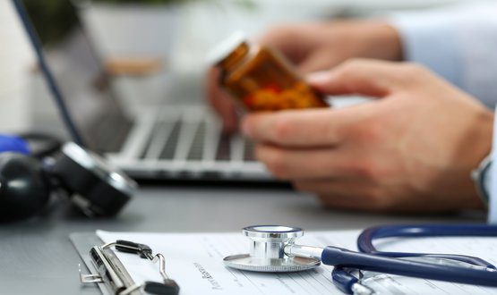 Government to miss 2024 target for digital prescribing