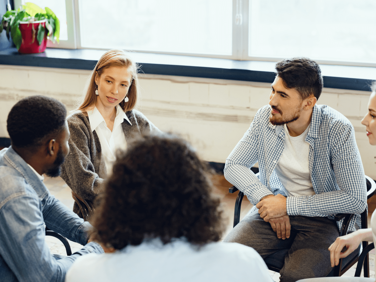 Association Between the Characteristics of mHealth Apps and User Input During Development and Testing: Secondary Analysis of App Assessment Data