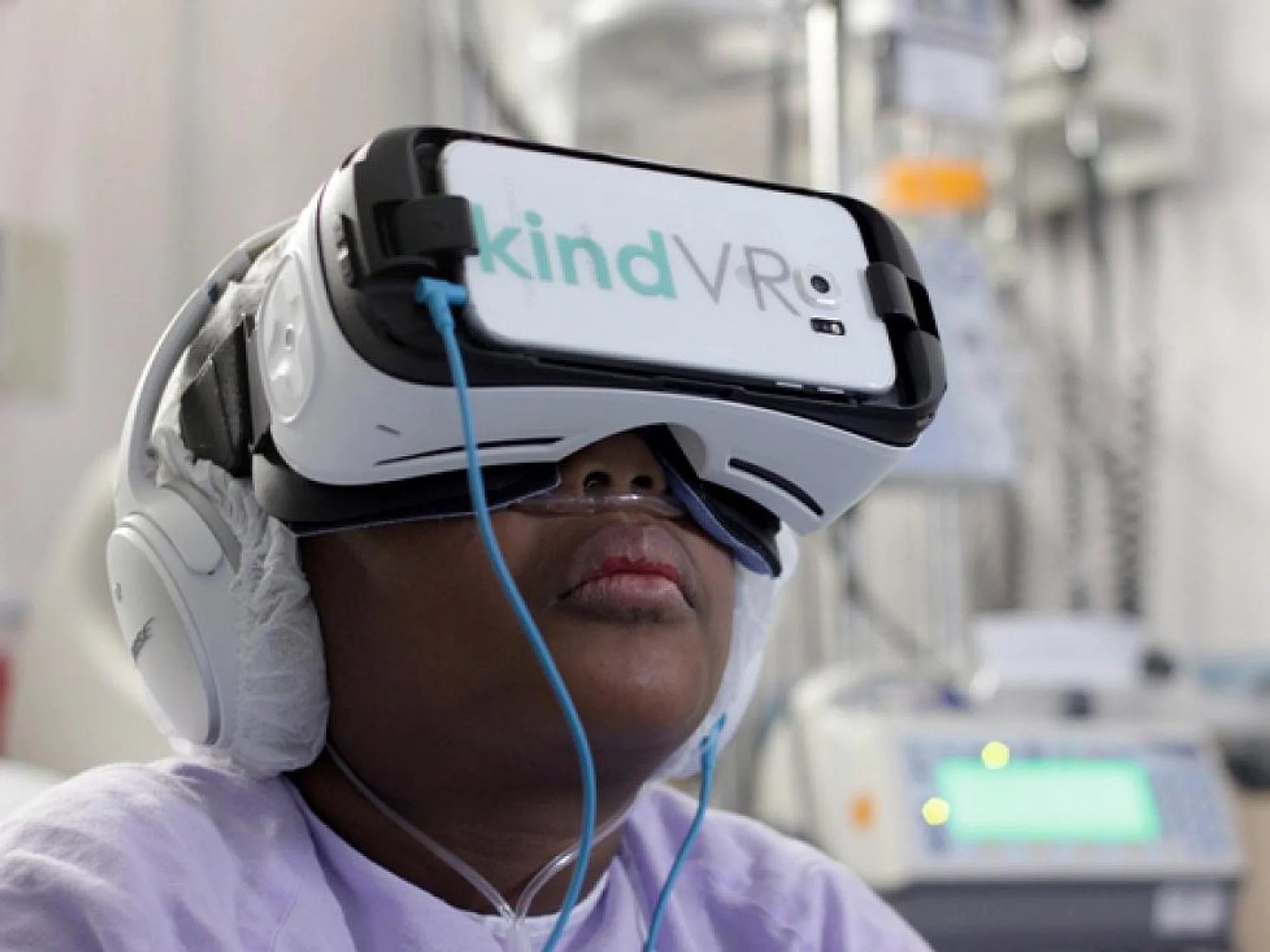 VR Advancements | FDA Clears Pain Relief Device, Enhancing Senior Care