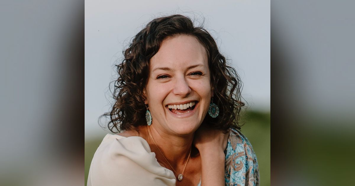 How to Center and Ground Yourself Amid Chaos