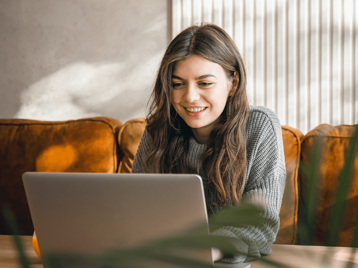 The Effects of a Digital, Transdiagnostic, Clinically and Peer-Moderated Treatment Platform for Young People With Emerging Mental Health Complaints: Repeated Measures Within-Subjects Study