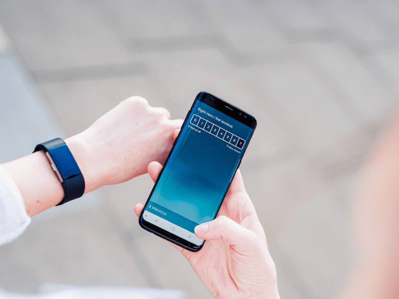 Engagement With a Remote Symptom-Tracking Platform Among Participants With Major Depressive Disorder: Randomized Controlled Trial