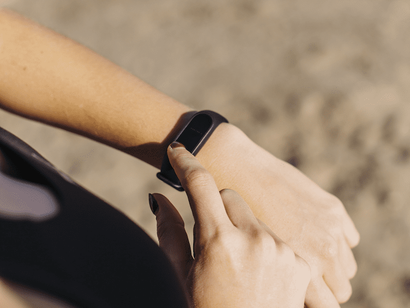 Feasibility Study on Menstrual Cycles With Fitbit Device (FEMFIT): Prospective Observational Cohort Study