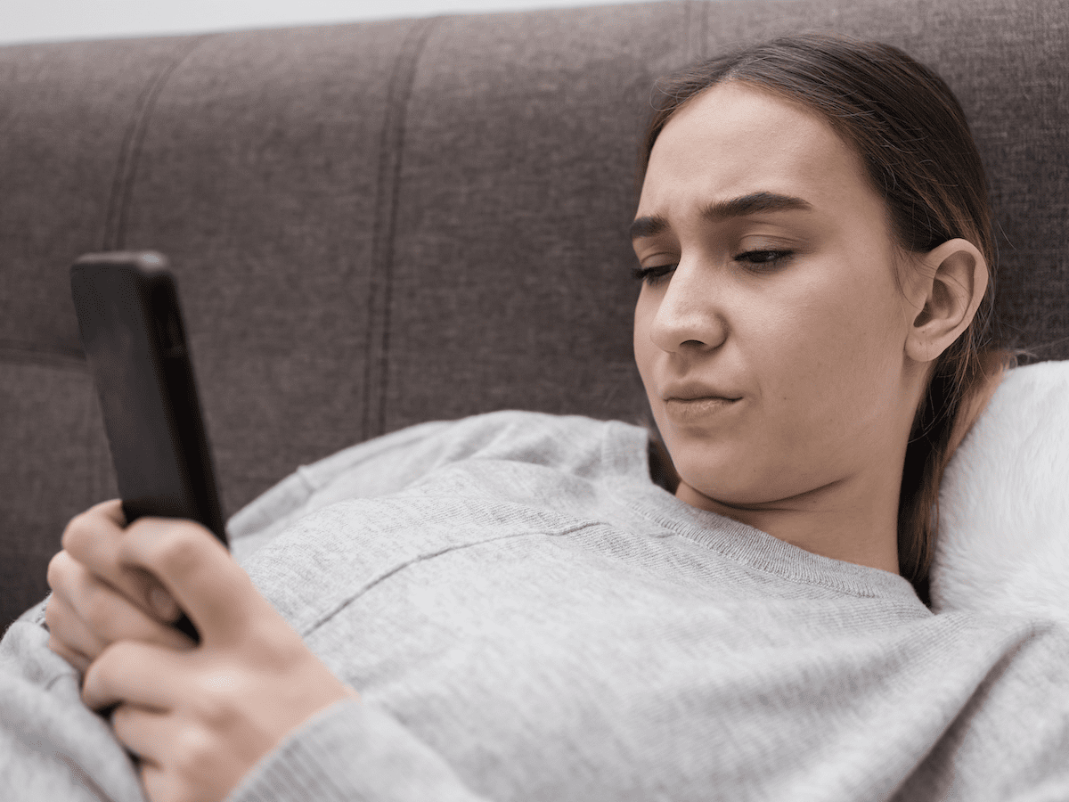 Cross-Cutting mHealth Behavior Change Techniques to Support Treatment Adherence and Self-Management of Complex Medical Conditions: Systematic Review