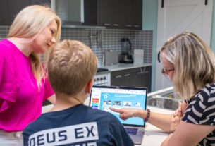 Why Australia's newest youth mental health app shuns AI, chatbots in personalising care