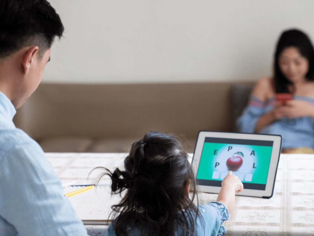 Assessment of Eye Care Apps for Children and Adolescents Based on the Mobile App Rating Scale: Content Analysis and Quality Assessment