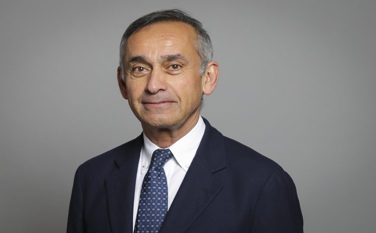 PM pledges move to a 'digital NHS', following Lord Darzi report