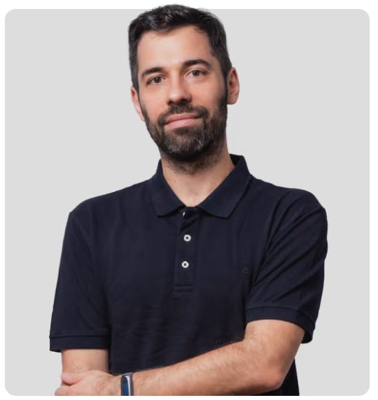 Small Language Models vs. Large Language Models in Healthcare