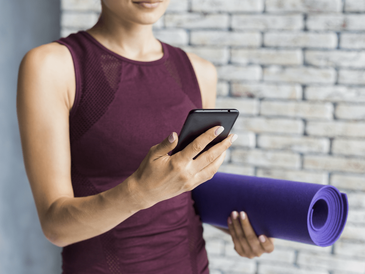 The Physical and Psychological Effects of Telerehabilitation-Based Exercise for Patients With Nonspecific Low Back Pain: Prospective Randomized Controlled Trial