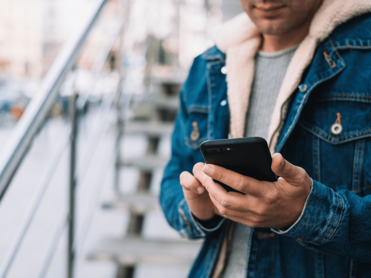 French Version of the User Mobile Application Rating Scale: Adaptation and Validation Study