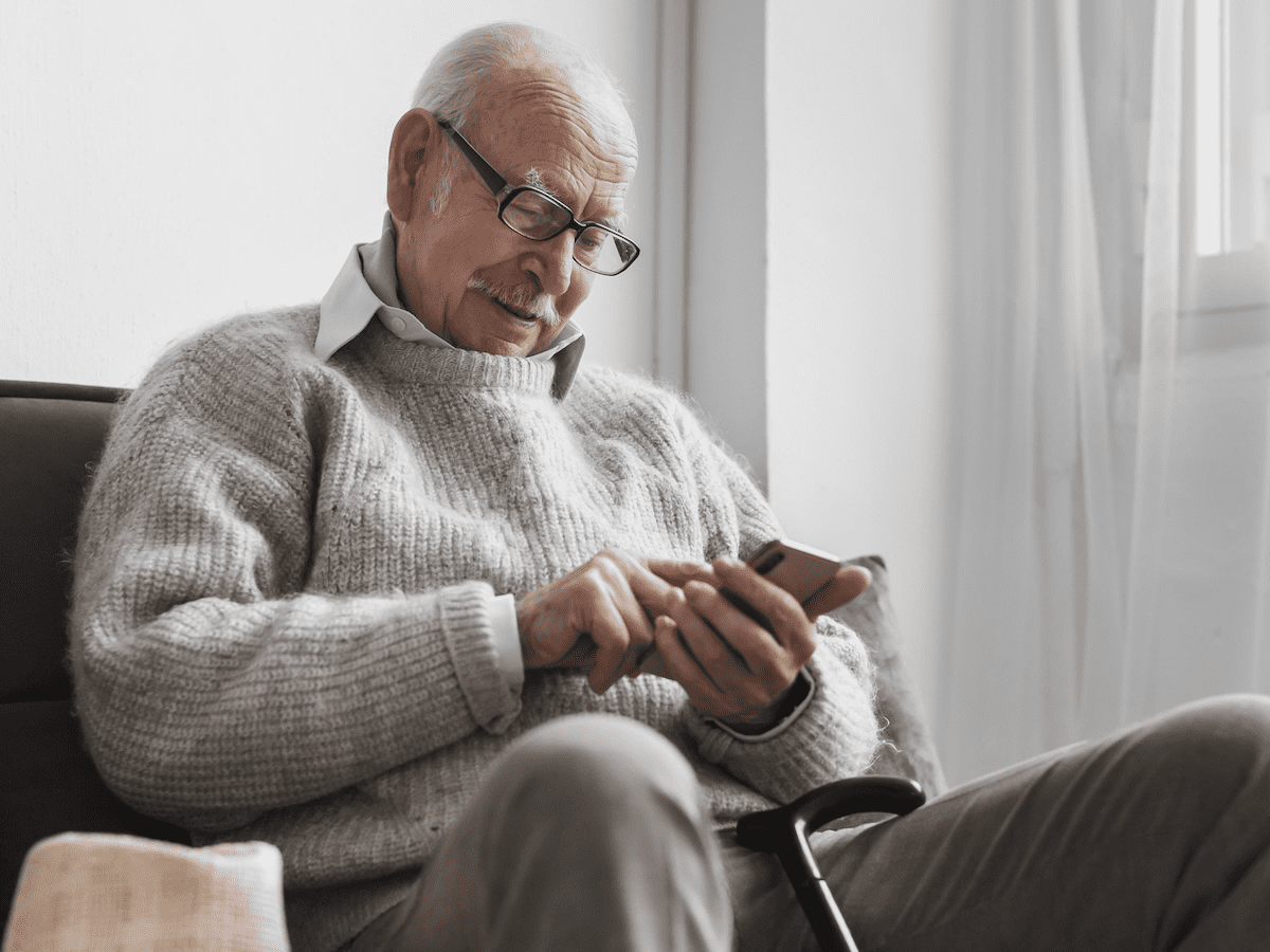 Patient Engagement in a Mobile App–Based Rehabilitation Program for Total Hip or Knee Arthroplasty: Secondary Data Analysis of a Randomized Controlled Trial