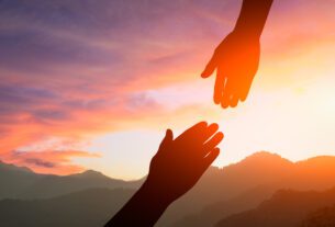 Building Trust in Medical Software Development through Certifications