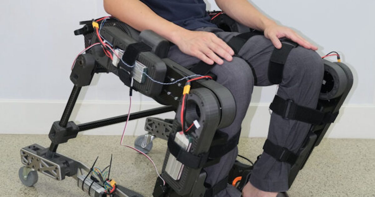 Thai engineer builds hybrid wheelchair, exoskeleton and more briefs