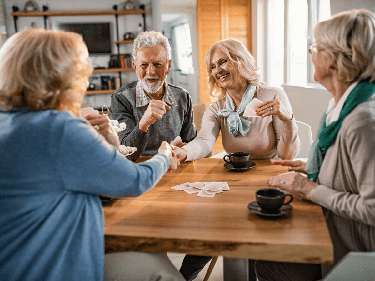 Assessing Social Interaction and Loneliness and Their Association With Frailty Among Older Adults With Subjective Cognitive Decline or Mild Cognitive Impairment: Ecological Momentary Assessment Approach
