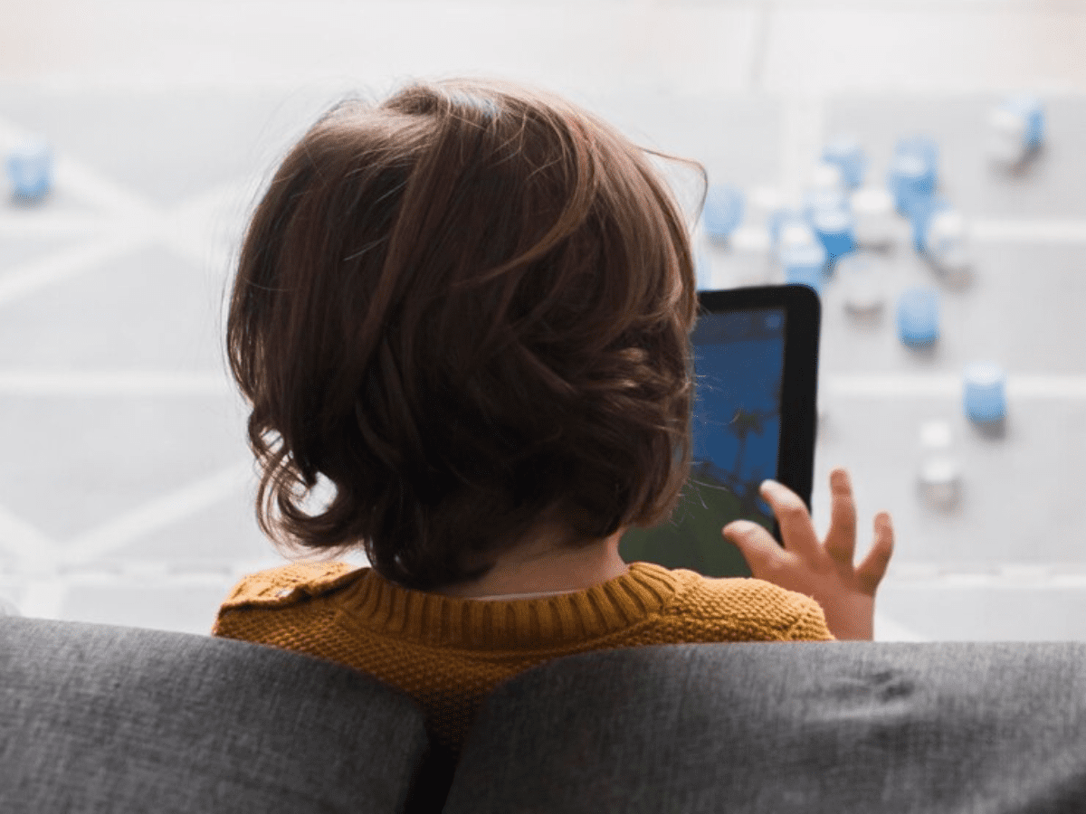 Artificial Intelligence–Based Mobile Phone Apps for Child Mental Health: Comprehensive Review and Content Analysis