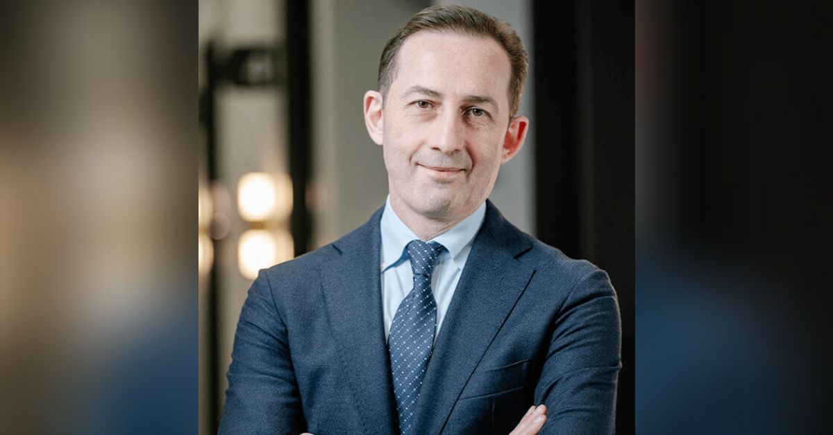 Balancing the Profile: Genioplasty and Facial Implants with Dr. Walter Tatch