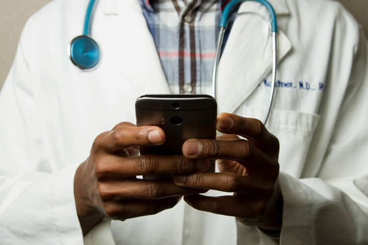 How to Build a Successful mHealth App in 2025: A Quickbook