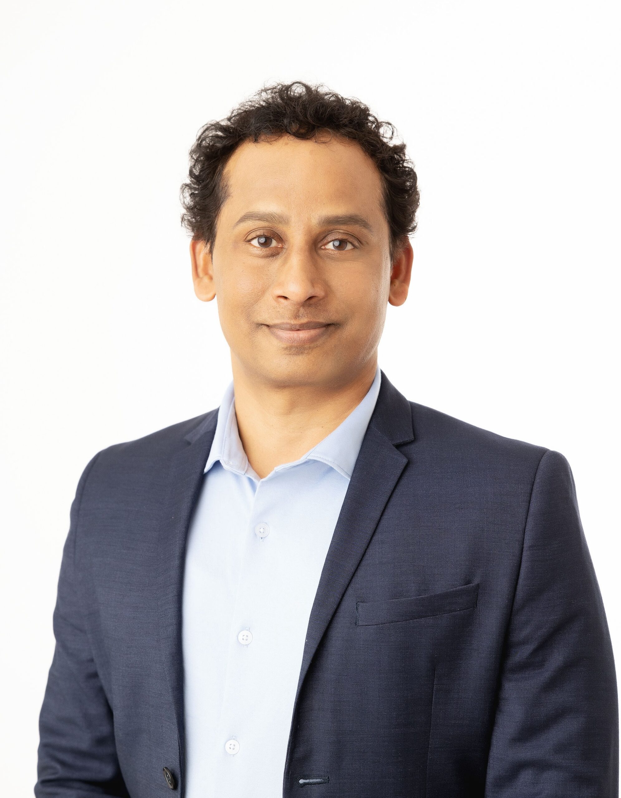 4 Steps to Safely Implement AI in Healthcare and Pharmacy Operations