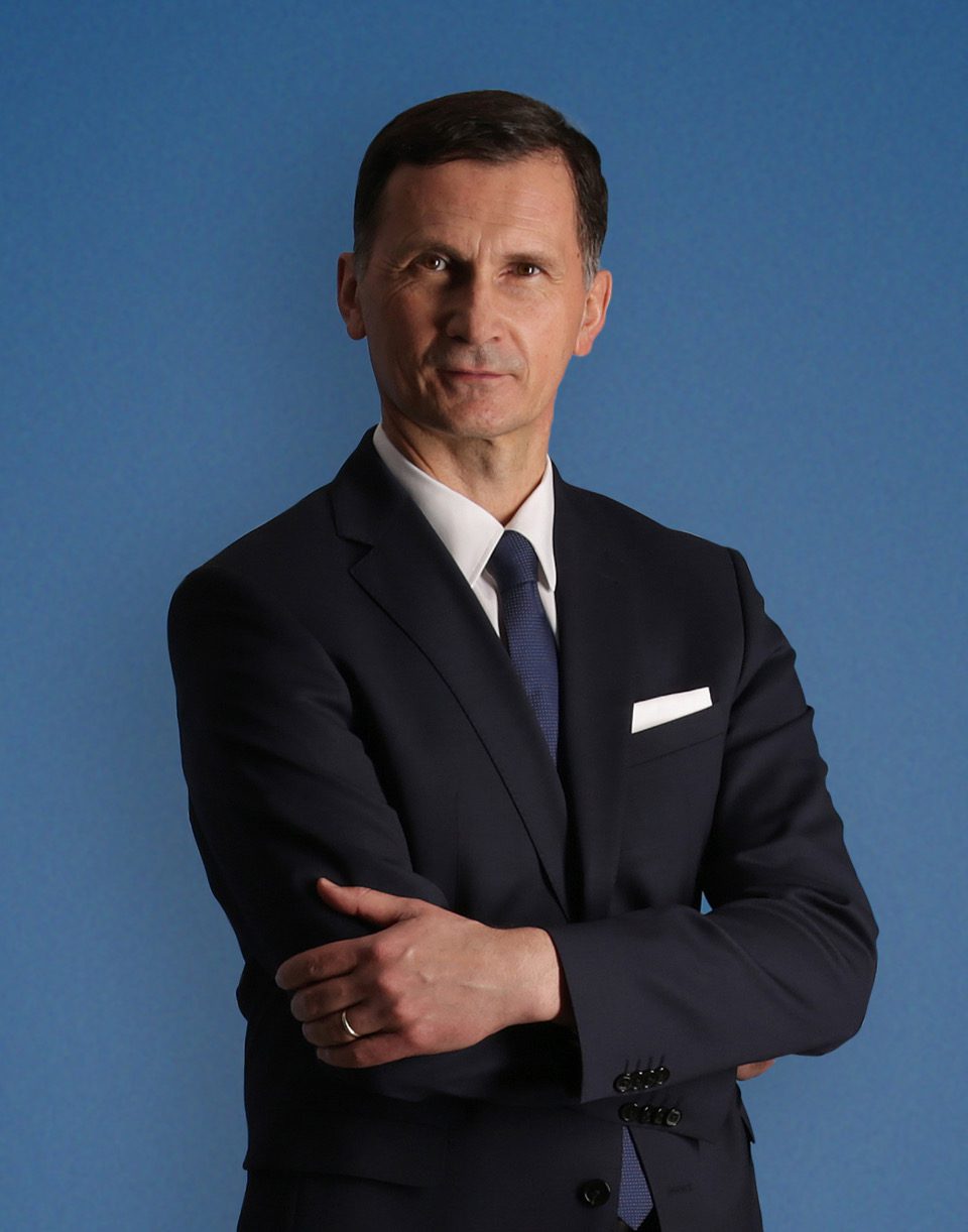 Beyond One-Size-Fits-All: A Guide to Precision Medicine and Personalized Healthcare