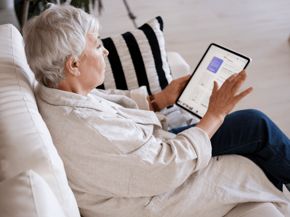 Impacts of Environmental Distractions and Interruptions on Unsupervised Digital Cognitive Assessments in Older Adults: Cognitive Ecological Momentary Assessment Study