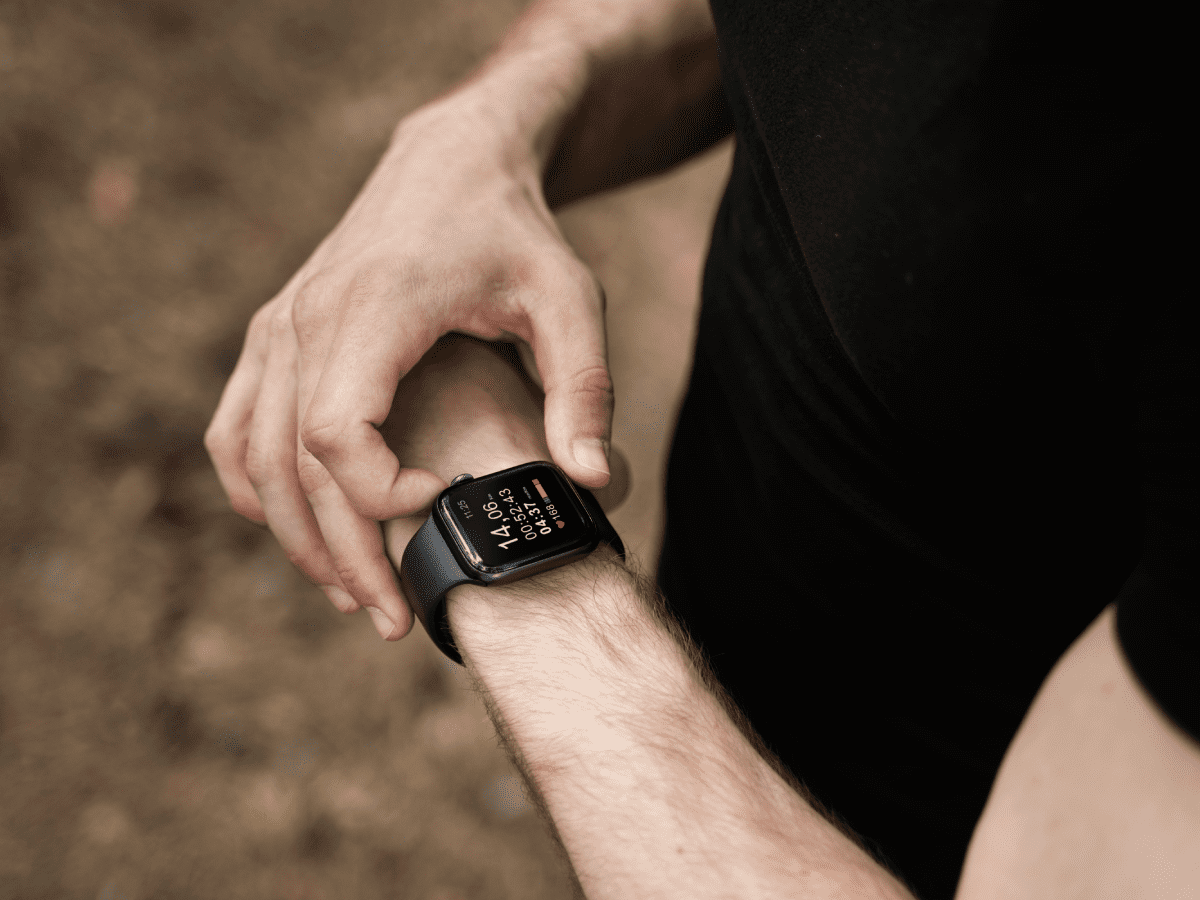 Relationship Between Activity Tracker Metrics and the Physical Activity Index and Their Association With Cardiometabolic Phenotypes, Subclinical Atherosclerosis, and Cardiac Remodeling: Cross-Sectional Study