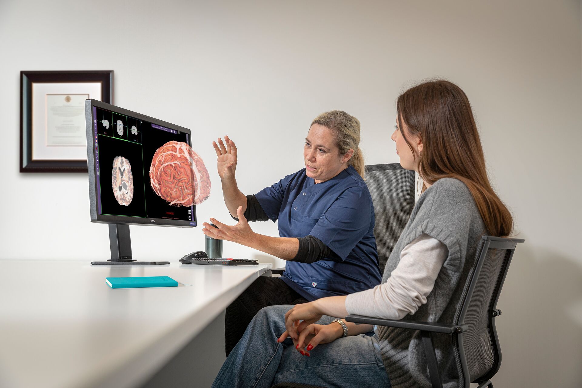 Barco and Avatar Medical Launches Glasses-Free 3D Display for Clinical Consultations