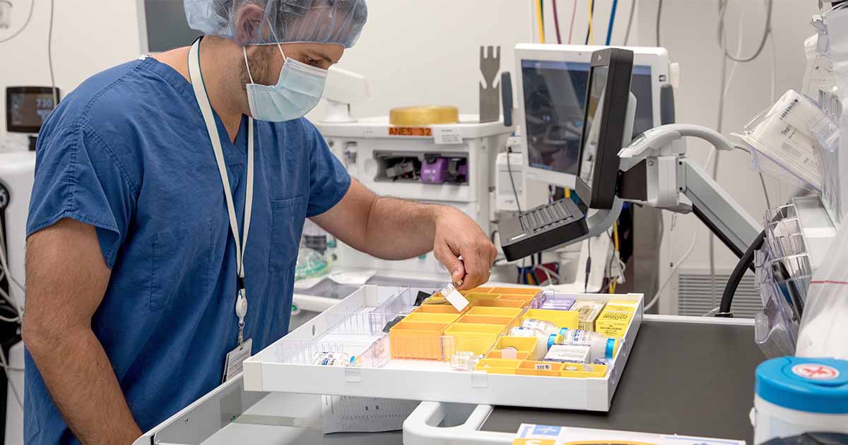 Digital visibility and traceability at the unit-of-use level with RFID